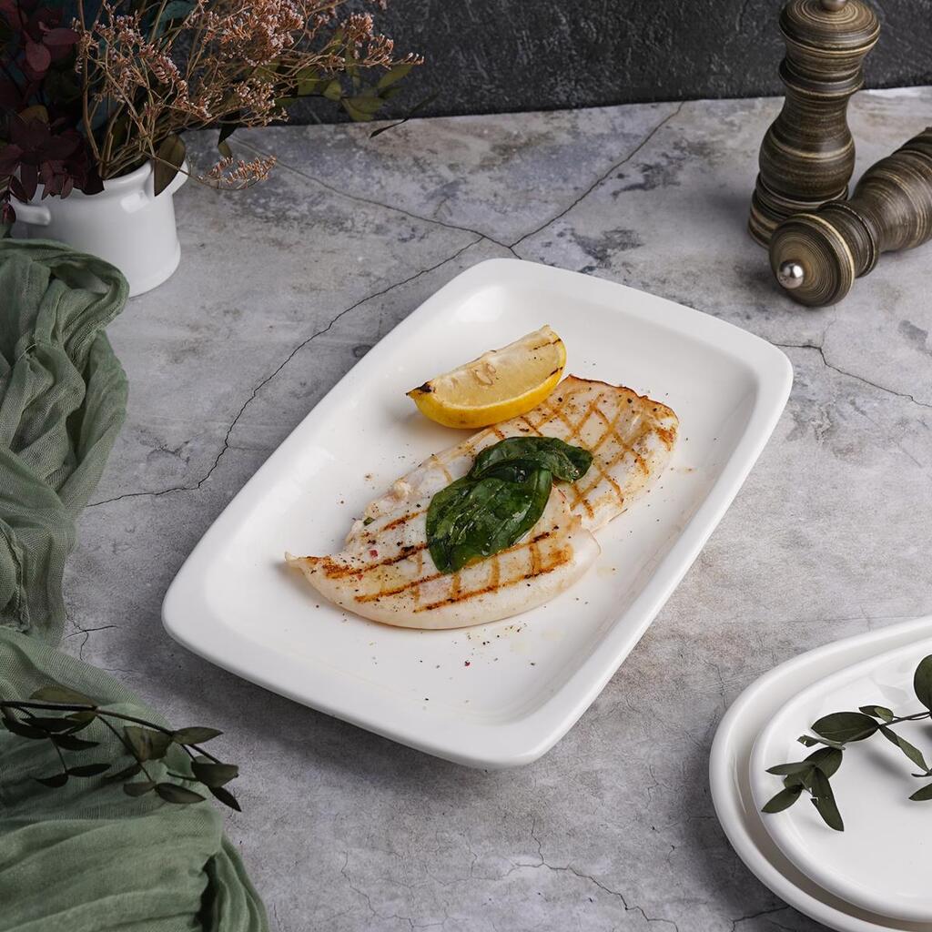 Блюдо прямоугольное 29,5*18,5 см h3,8 см белое фарфор P.L. Proff Cuisine